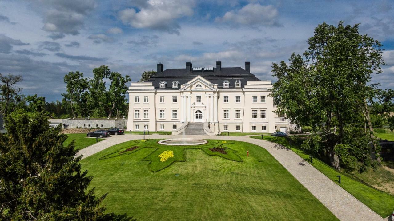 Palac Komierowo Sępólno Krajeńskie 외부 사진