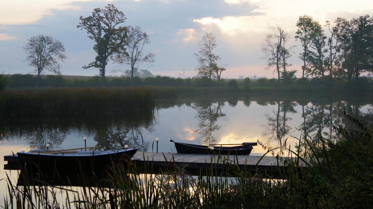 Palac Komierowo Sępólno Krajeńskie 외부 사진
