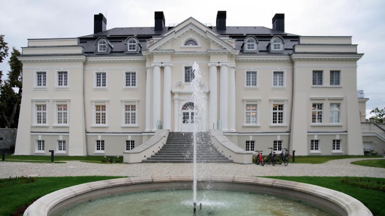 Palac Komierowo Sępólno Krajeńskie 외부 사진