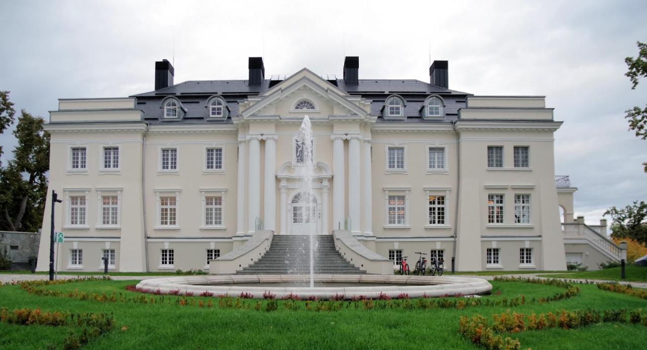Palac Komierowo Sępólno Krajeńskie 외부 사진